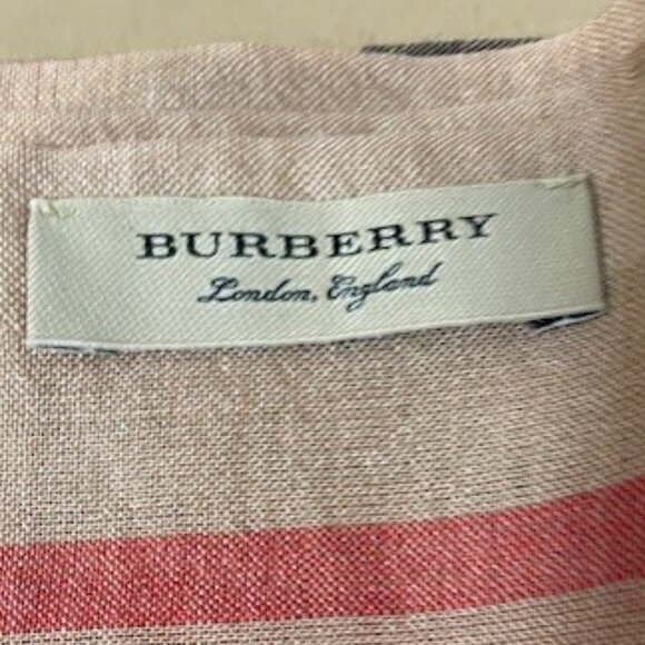 Burberry LIGHTWEIGHT Giant Check Scarf Wrap - Archive Beige - Picture 6 of 9